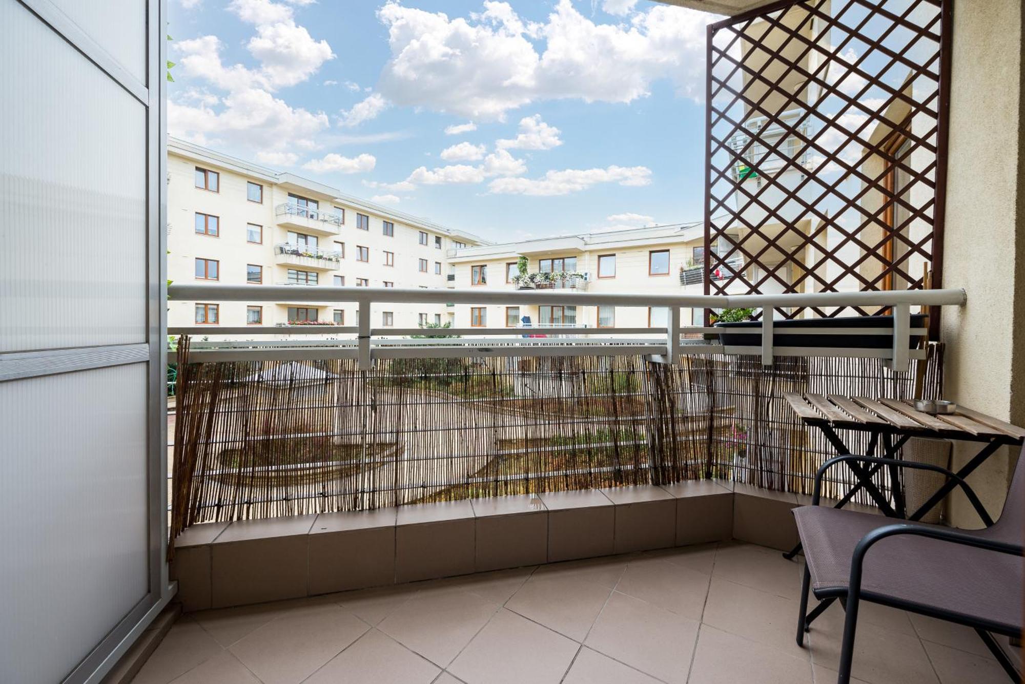 Metro Ksiecia Janusza Cosy Apartment Varşova Dış mekan fotoğraf