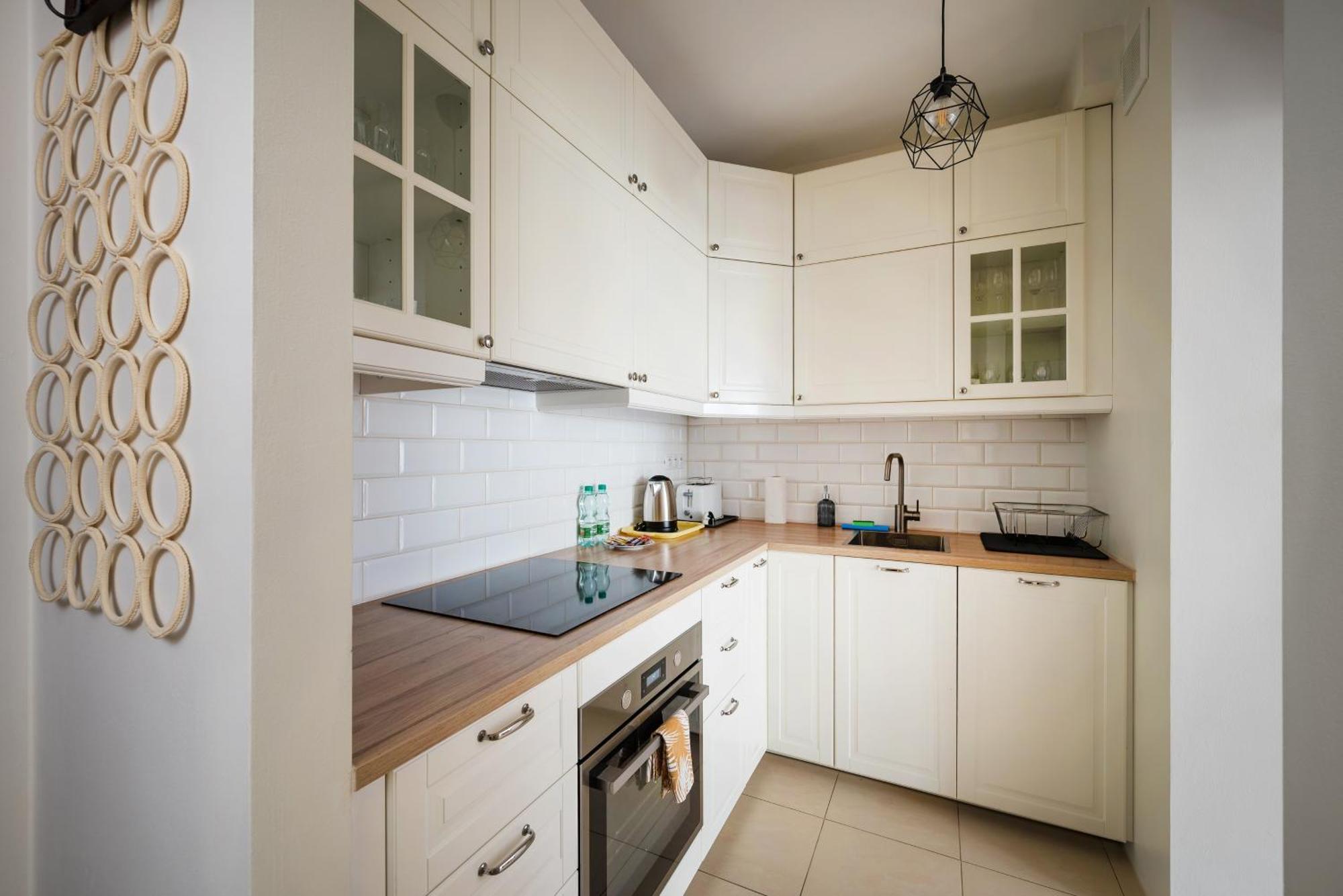 Metro Ksiecia Janusza Cosy Apartment Varşova Dış mekan fotoğraf